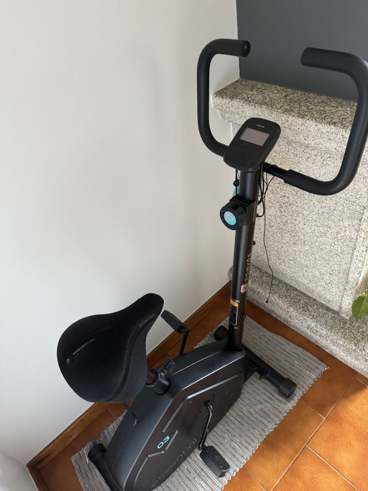 DOMYOS Bicicleta Estática ESSENTIAL