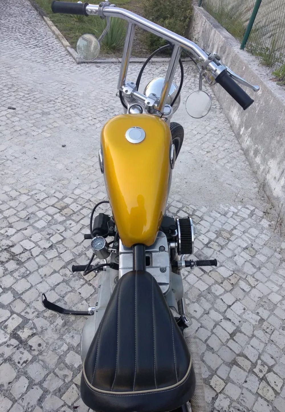 Harley Davidson 883
