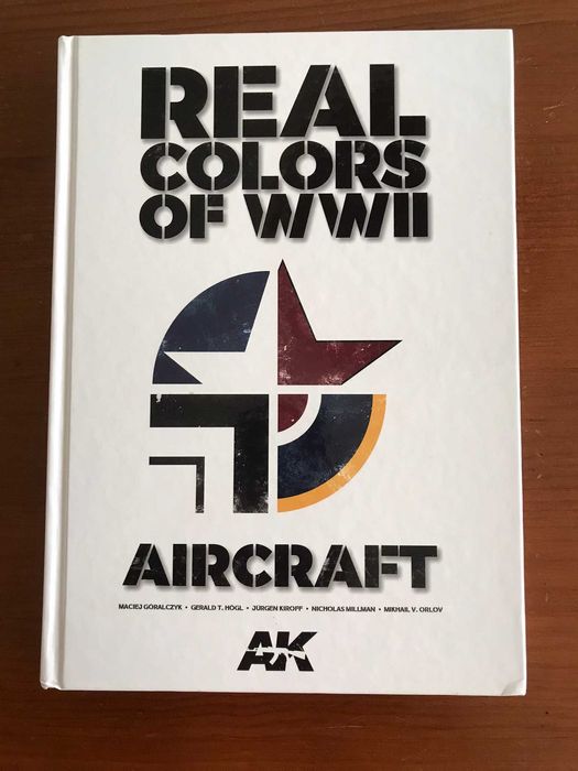 Livro REAL COLORS OF WWII for AIRCRAFT
