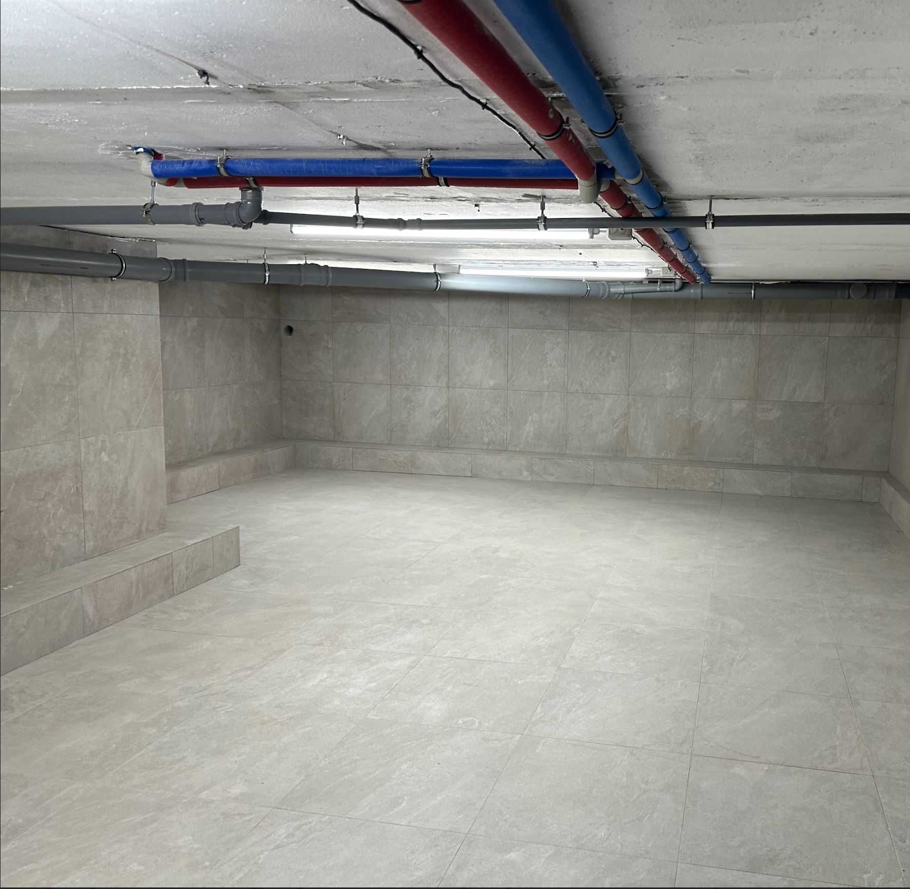 Продаж 1 поверхового будинку з ремонтом 275 кв. м, на вул. 64-а Садова