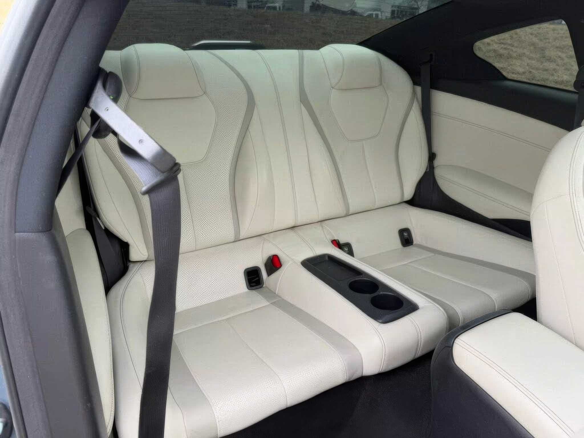 2017 INFINITI Q60 Premium