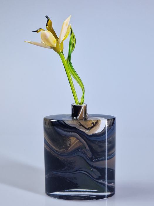 Szklany zestaw kwiat I wazon