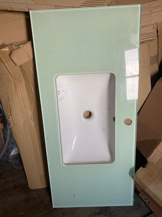 Lavatórios e espelhos casa de banho