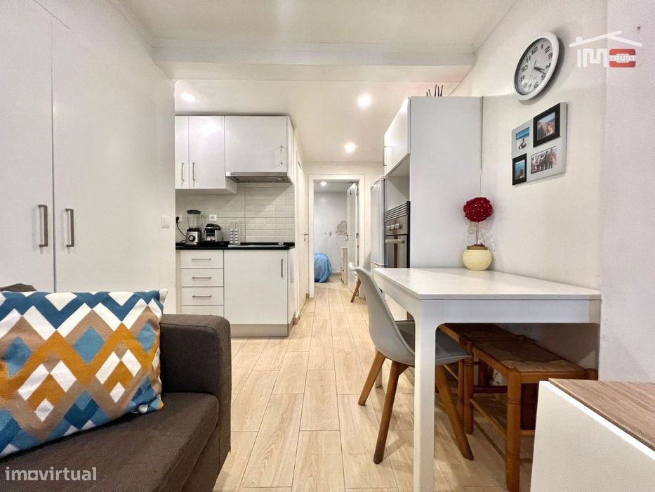 Prédio com 2 Habitações Independente T1 no Centro do Montijo  Oport...