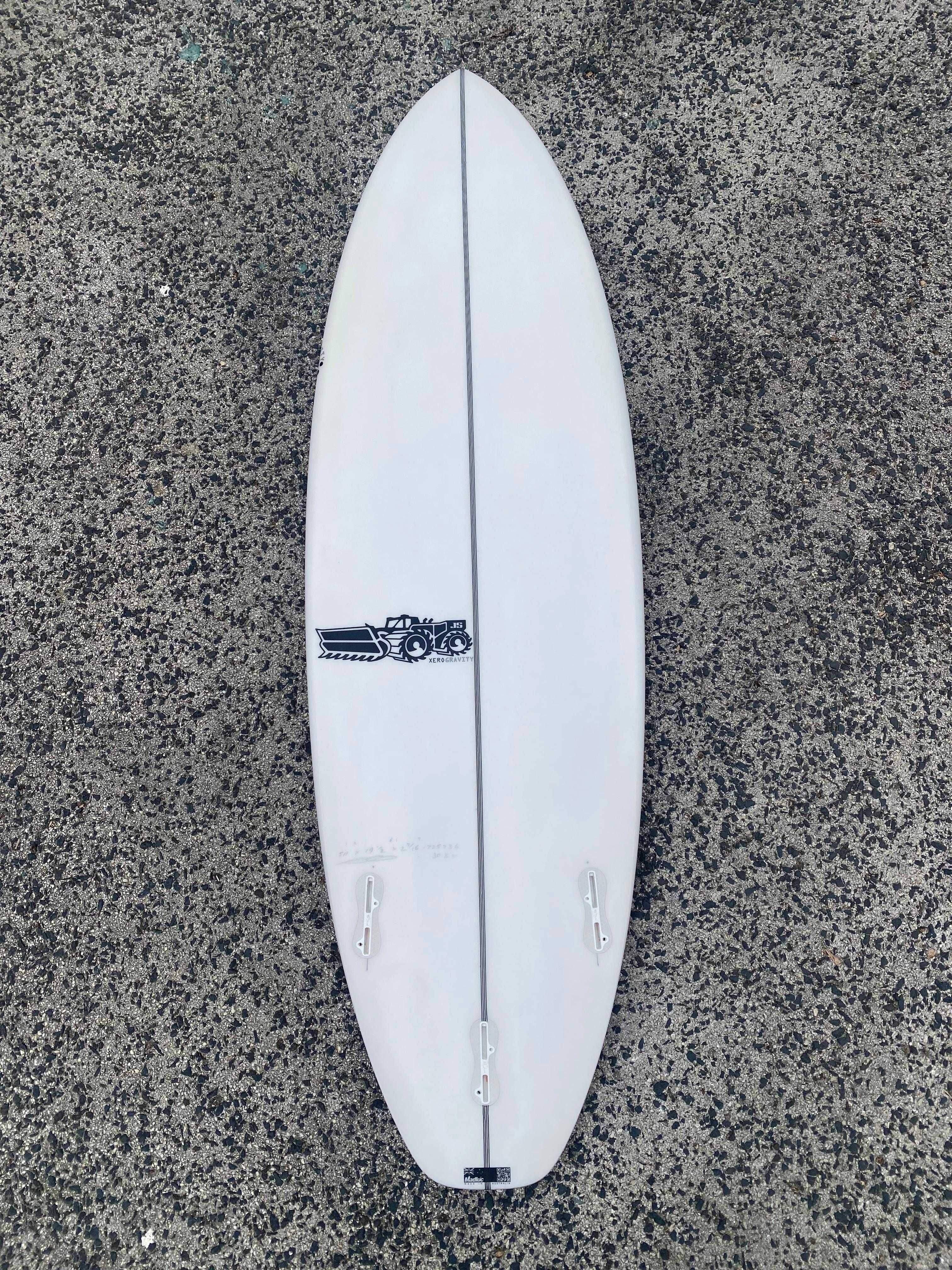 JS Industries Xero Gravity 5'11 x 19 1/2 x 2 7/16 30.2L PU