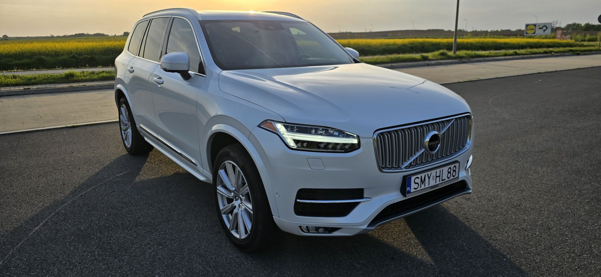 Auto do ślubu, Volvo xc 90