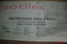 Vendo 4,30 de ladrilho  branco sujo-30x90