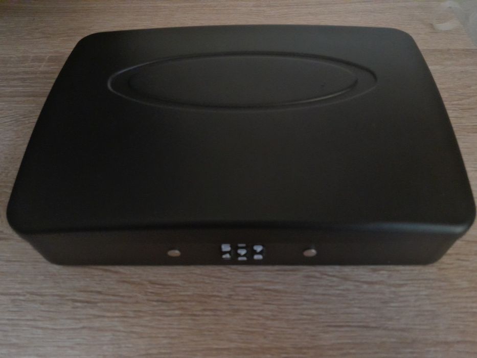 Сейф для цінних речей