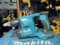 Акумуляторний шуруповерт для гіпсокартону Makita DFS 450
