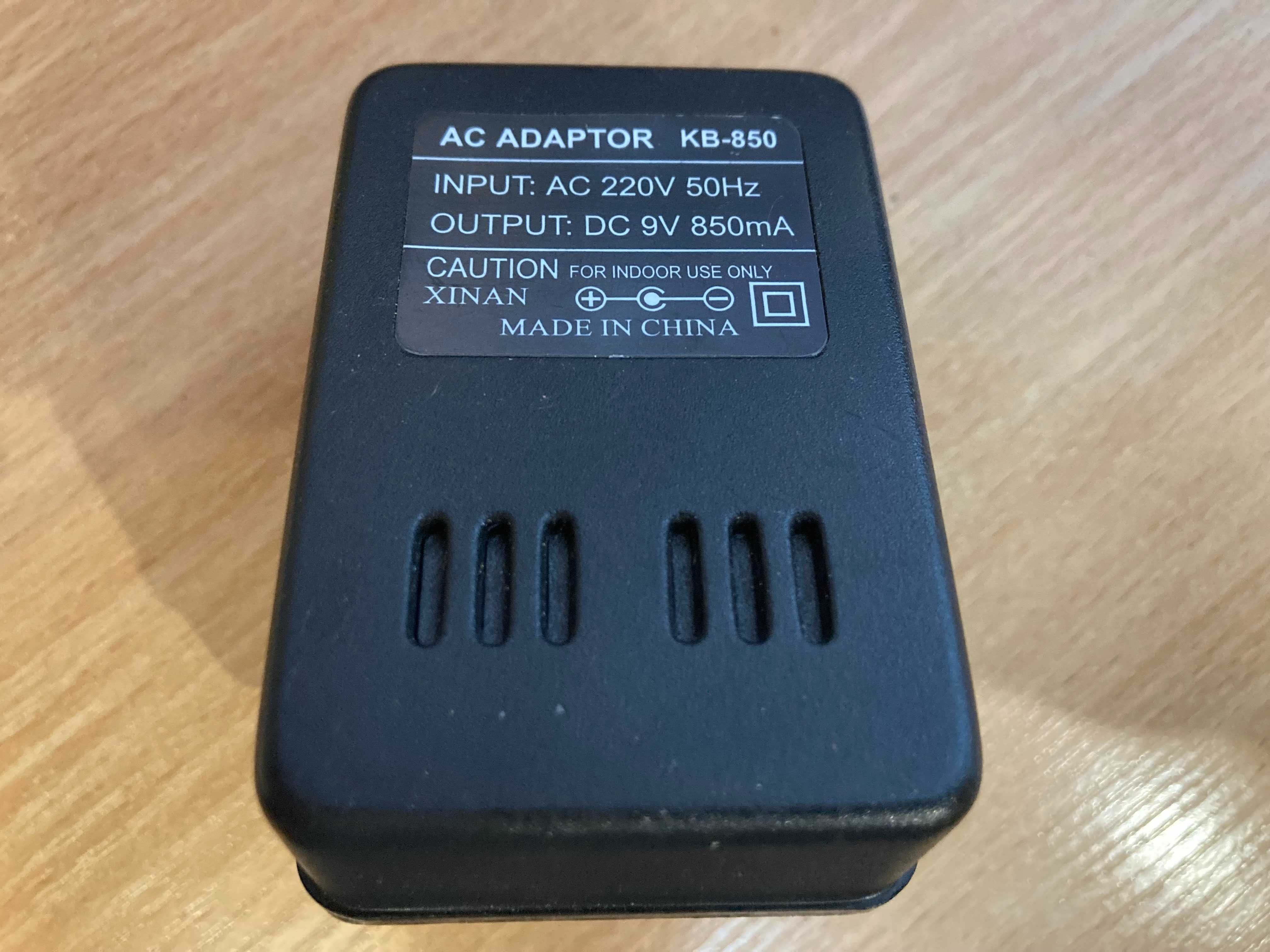 Мережевий зарядний пристрій AC ADAPTOR KB-850 блок питания без вилки