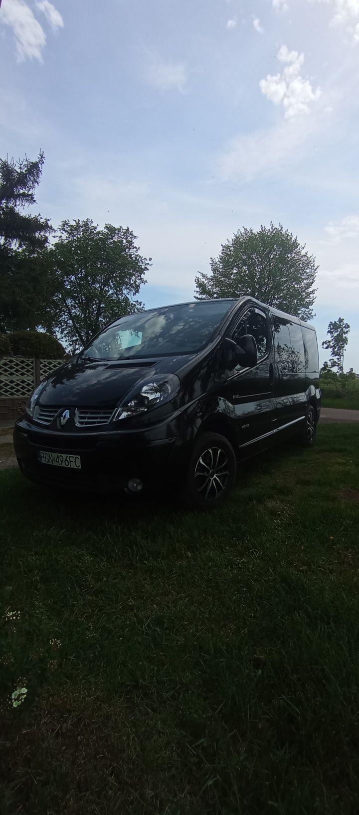 Renault Trafic 2 9-osobowy