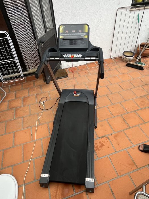 Passadeira de corrida Tecnovita EVO T900