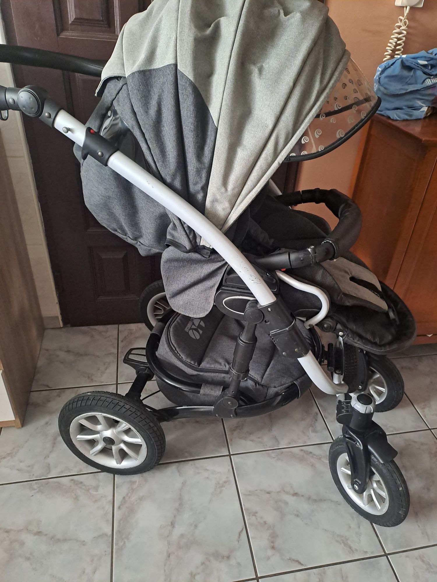 Wózek 3 w 1 babyactive, nosidełko, gondola, spacerówka.