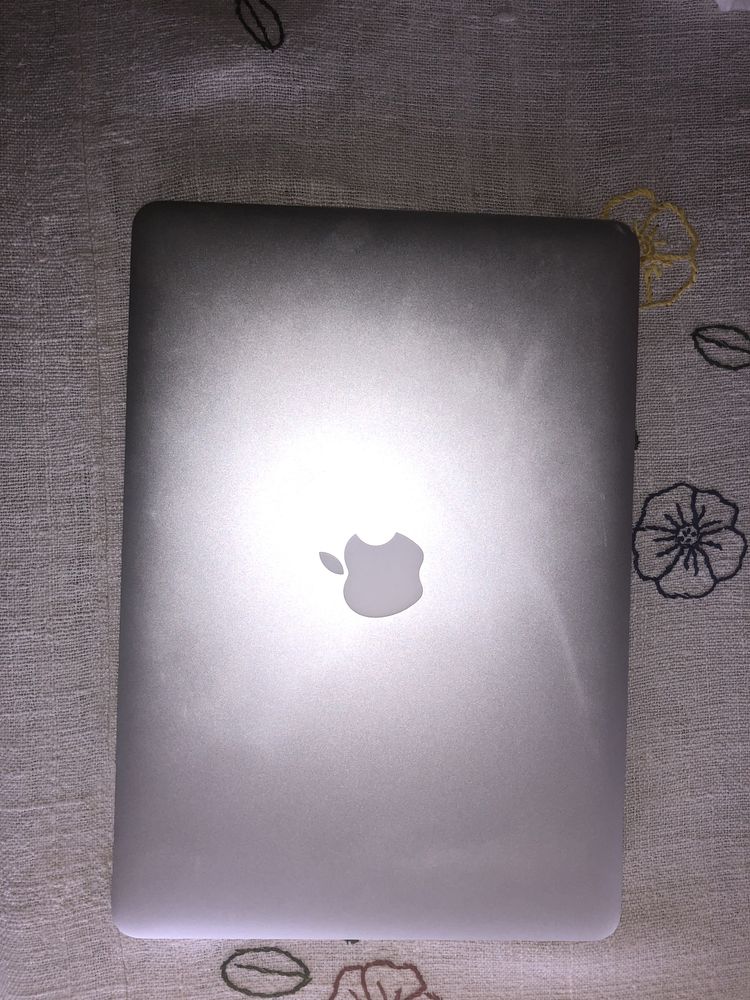 MacBook Air em ótimo estado