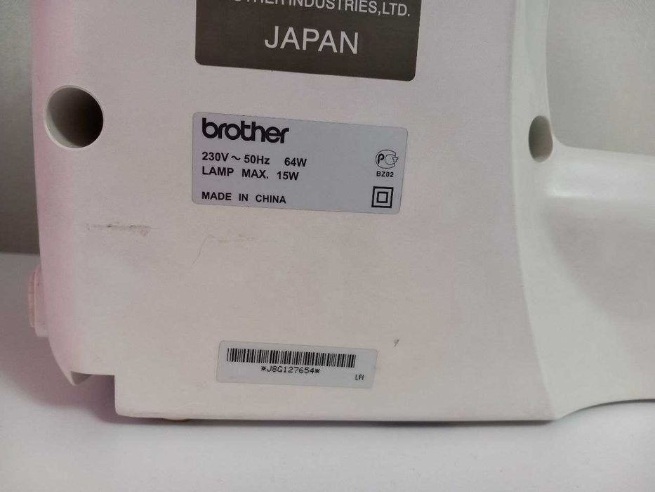 Швейная машина BROTHER XL-2240