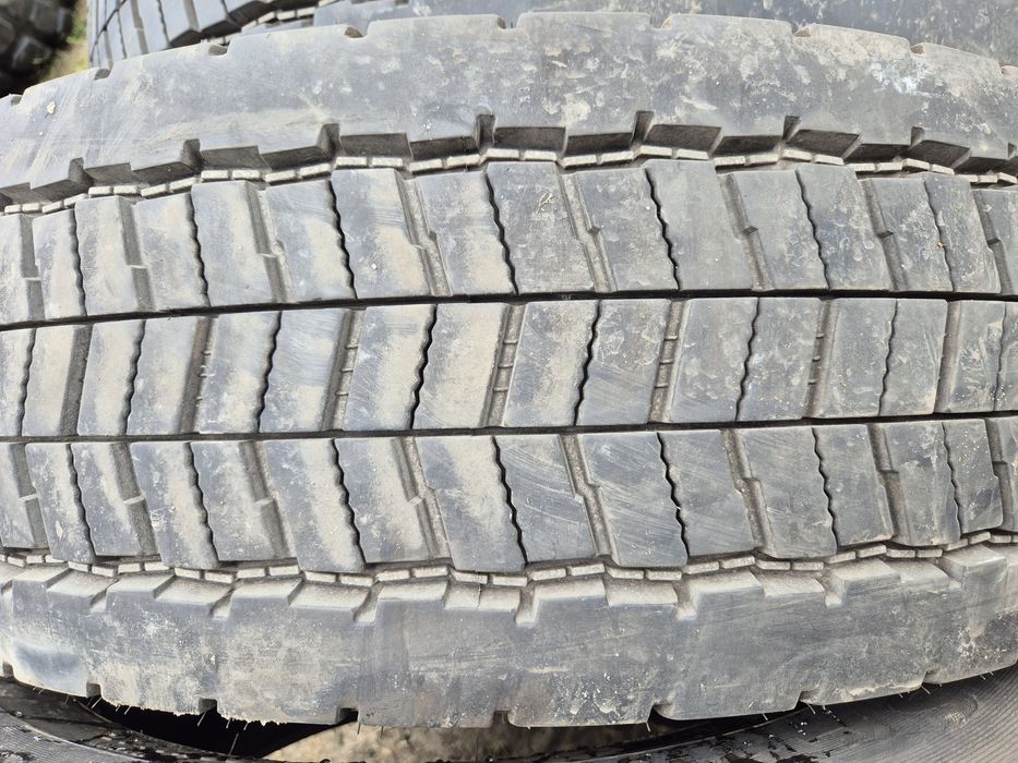 Opony 265/70r19.5