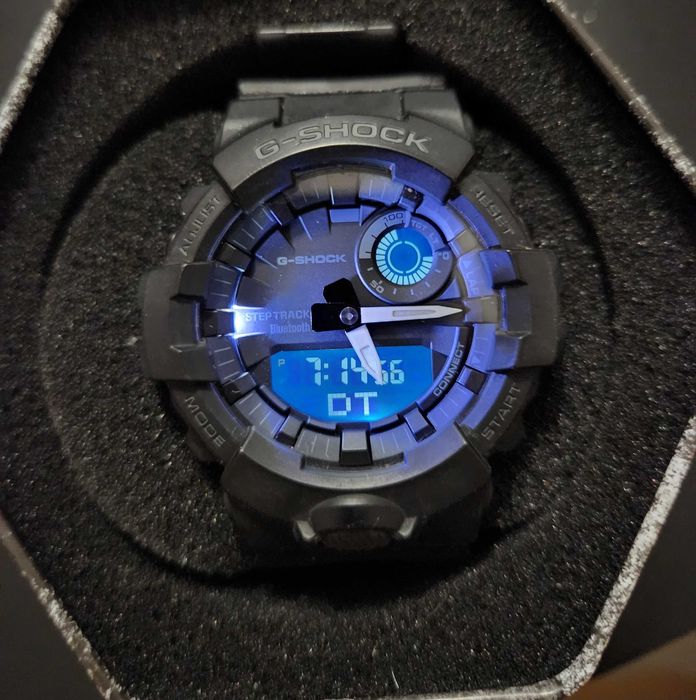 Zegarek CASIO G-SHOCK GBA-800-1AER G-Squad