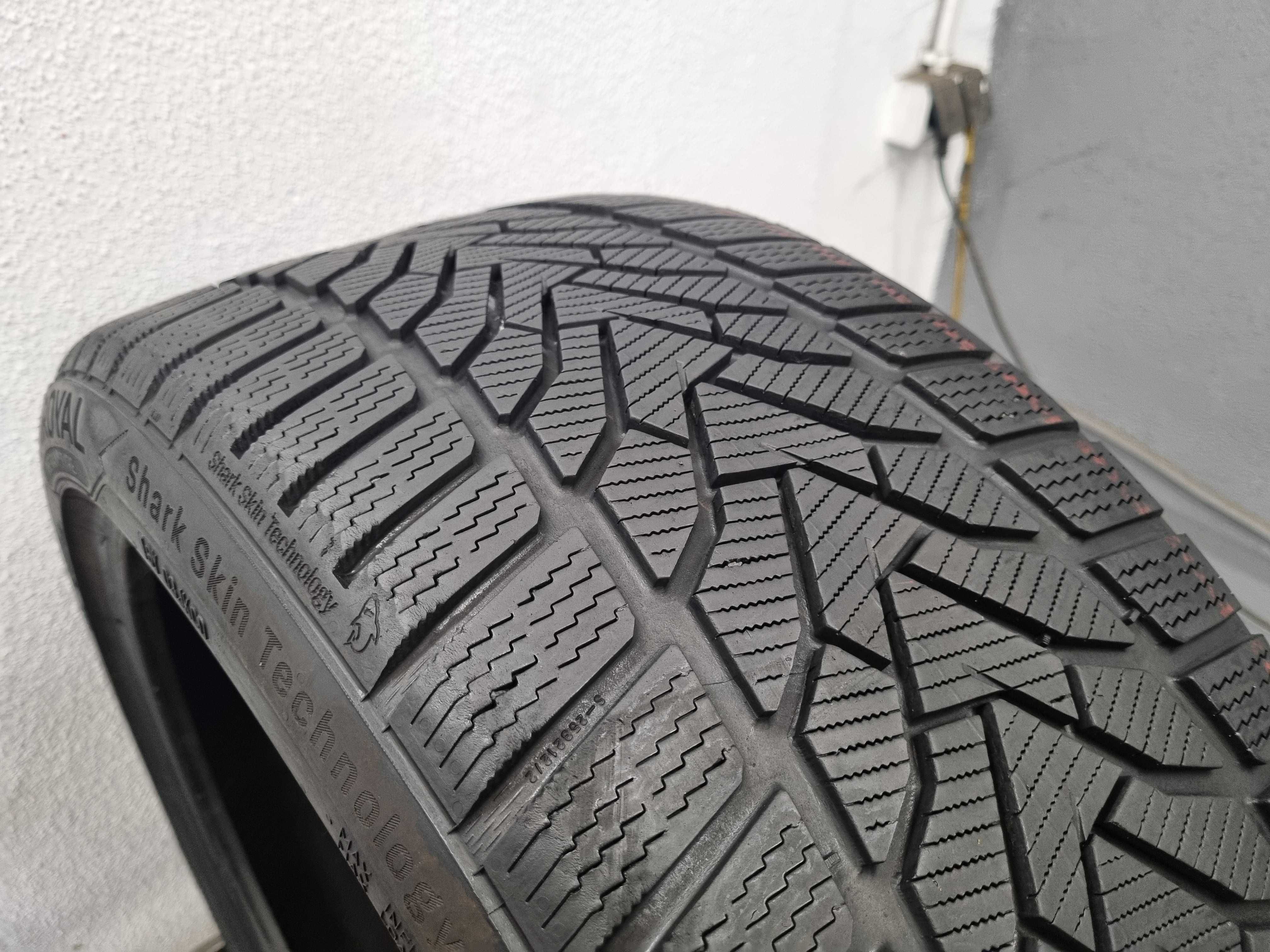 255/35/19 96V XL Uniroyal Winter Expert Dot.3521R