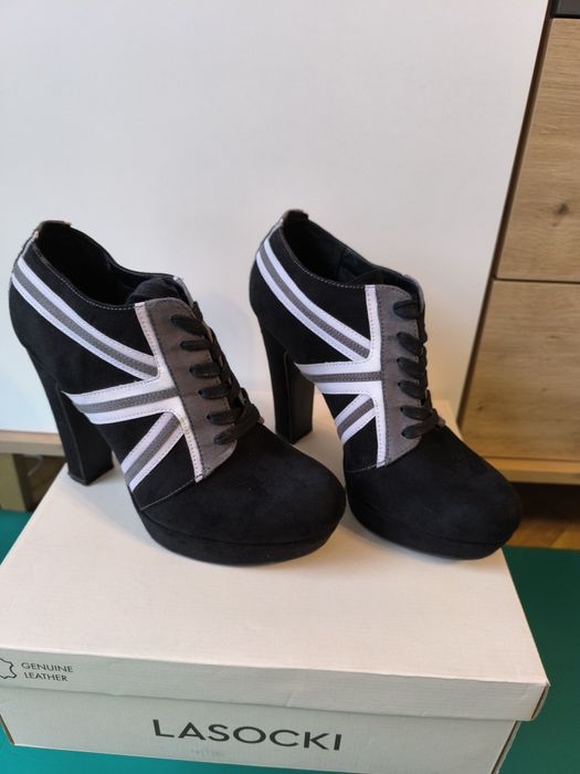 Buty obcasie koturnie wysokiej botki roz 41