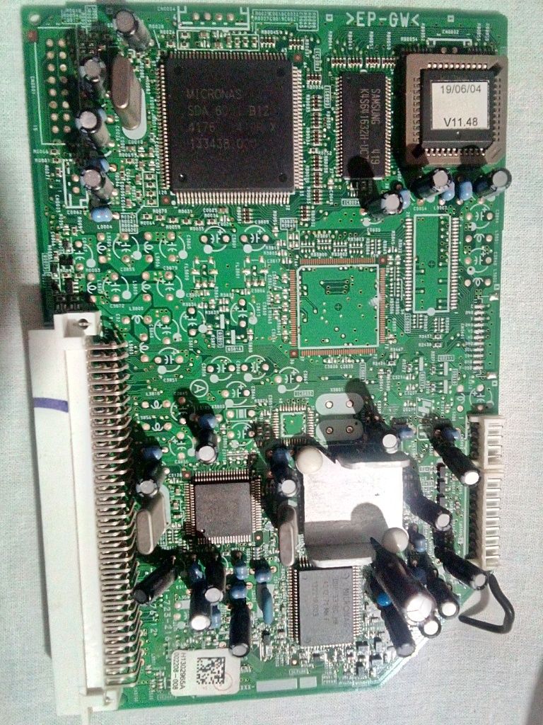 Нужна плата  Sony Board 1-689-676-12 от телевизора SONY KV32FQ86K