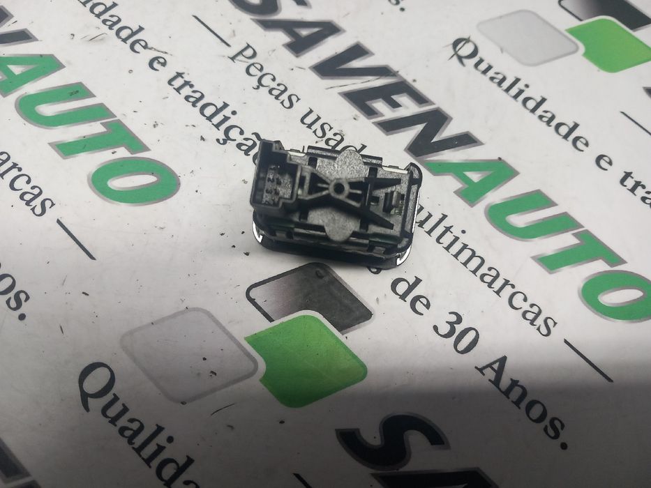 Comando / botão / interruptor vidros frente direito MERCEDES-BENZ Clas