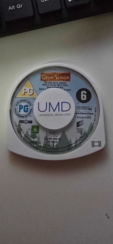 2 Jogos + 2 Movies PSP