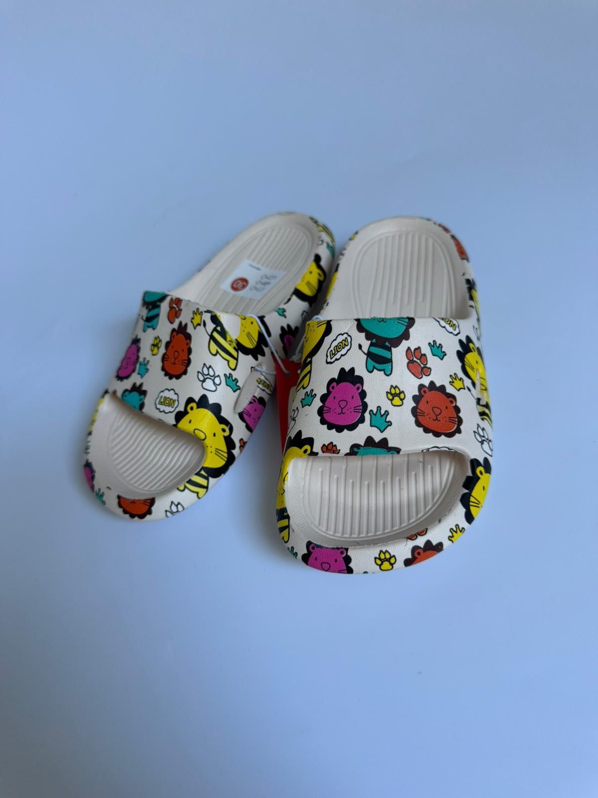 Nowe klapki dziecięce JOMIX SHOES kremowe 30