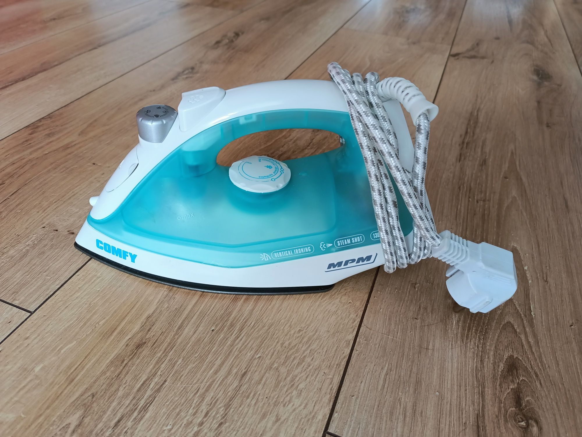 Żelazko MPM Comfy 1300W.