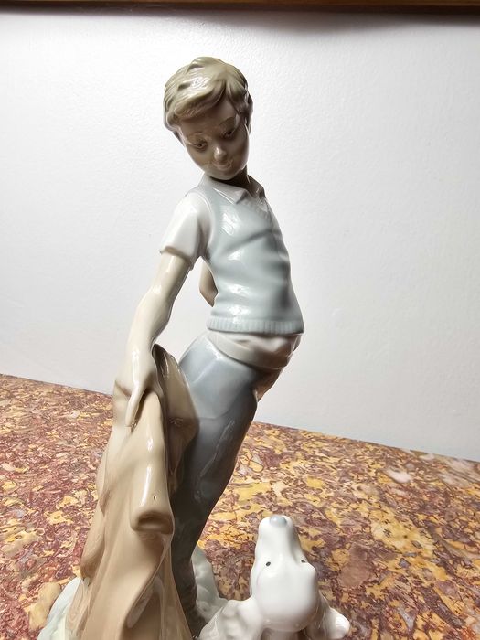 Piękna figurka Porcelana NAO Lladro "Mały toreador 25 cm Hiszpania