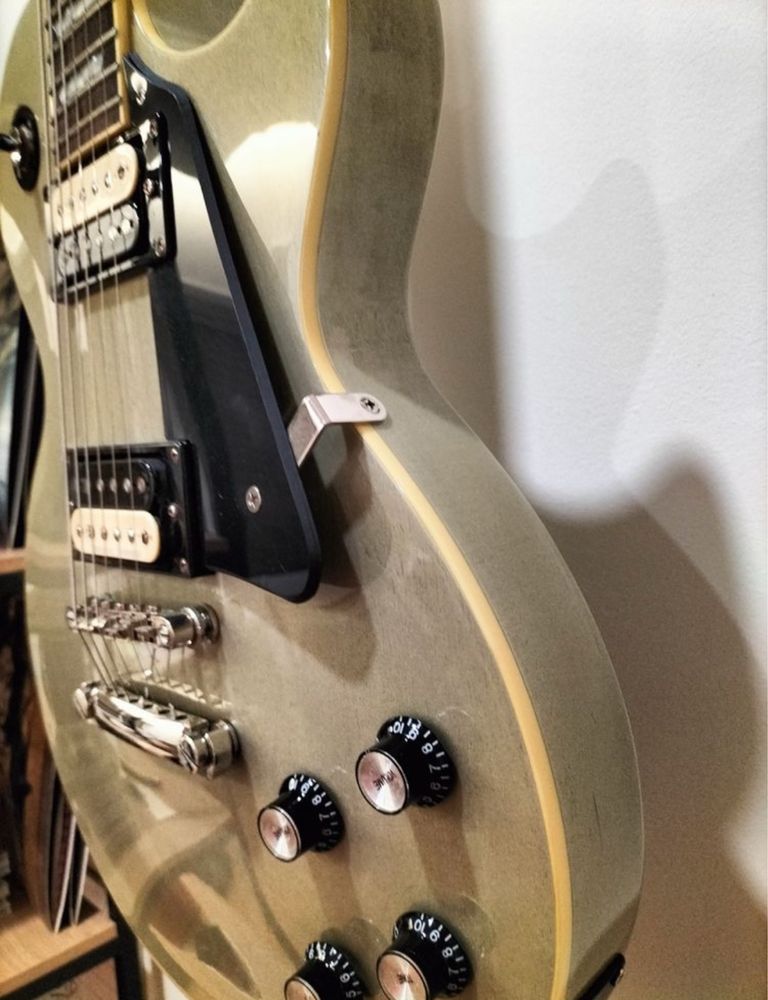 epiphone les paul standard
