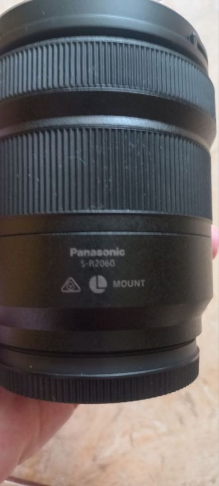 Panasonic Lumix S 20-60mm Обʼєктив