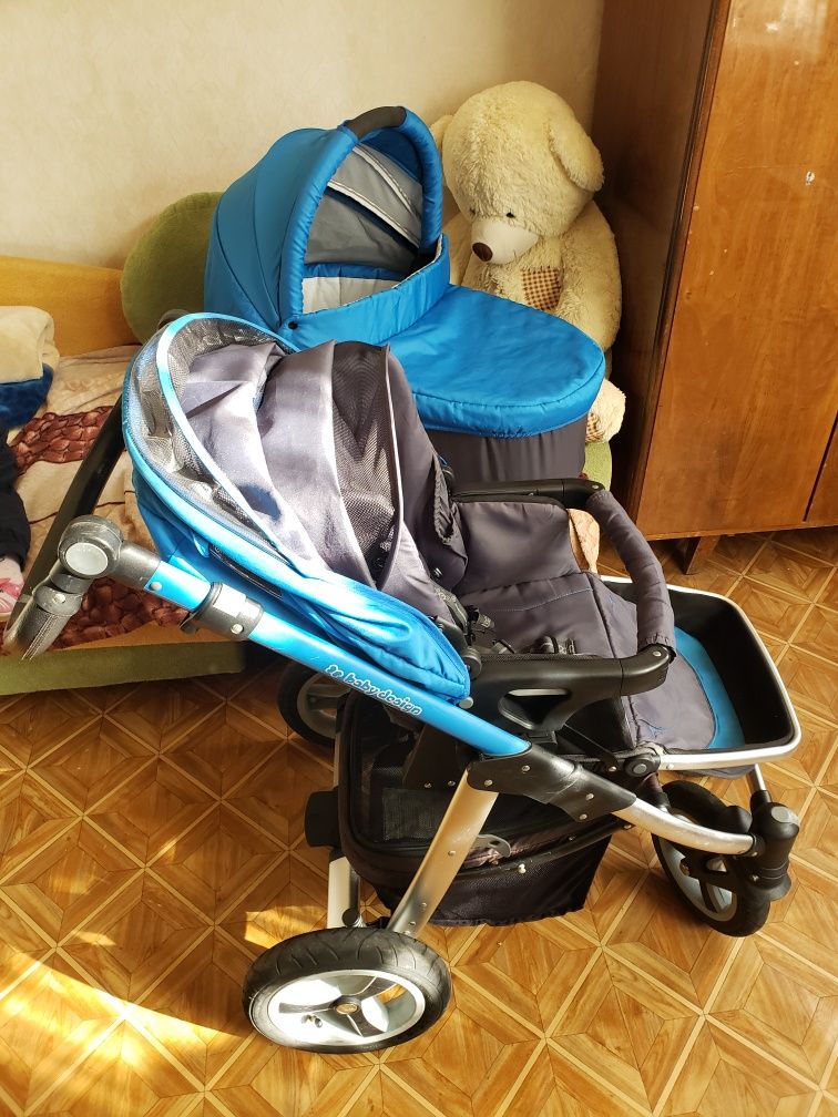 Продам детскую коляску -трансформер “baby design”