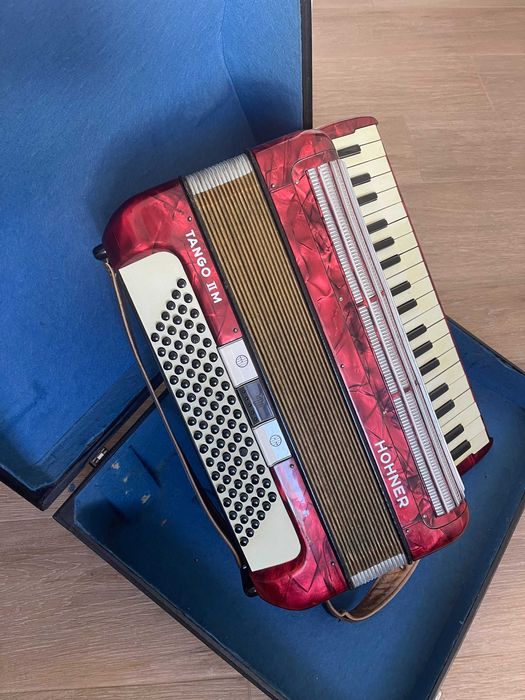 Acordeão Hohner Tango II 96 Bass