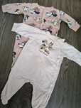 Śpiochy śpioszki pajacyki HM Minnie Daisy Disney 56 różowe