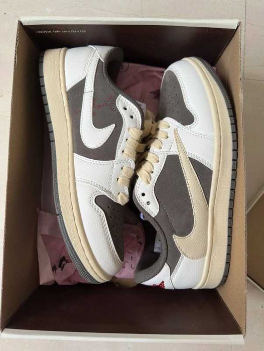 Jordan_1_Retro_Low_OG_SP_ Travis_ Scott_ Reverse Mocha Espadryle/ R.45