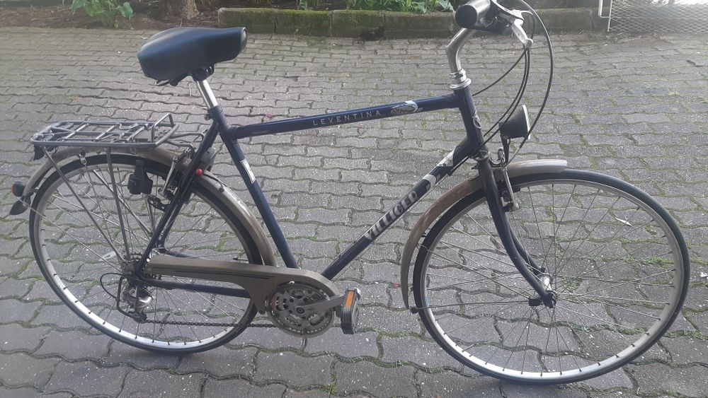 Vendo esta relíquia.   Roda 29