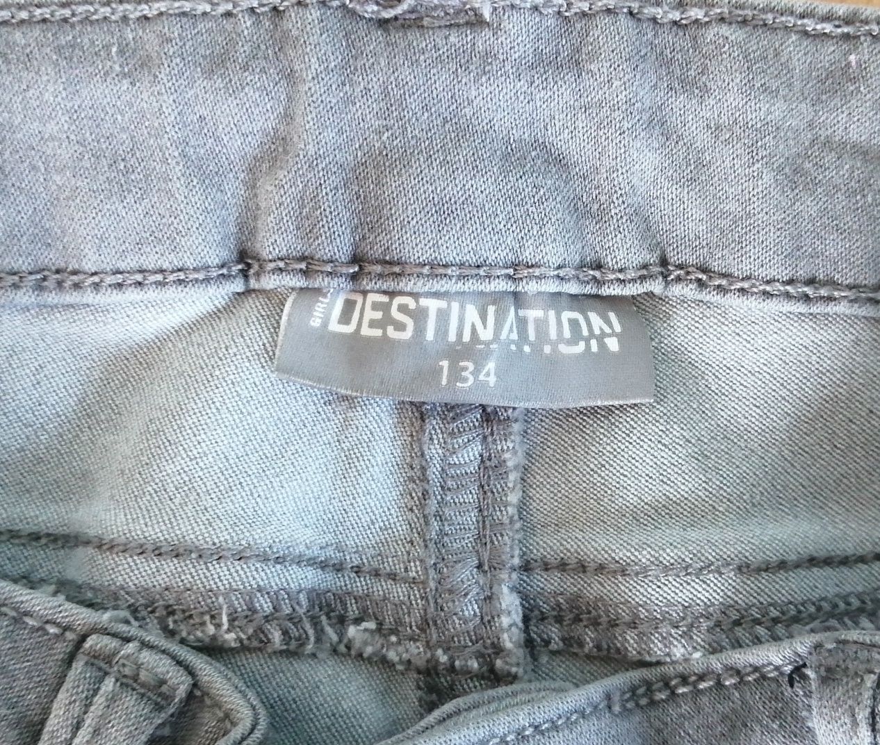 Spodnie jeans 134 dla dziewczynki nowe