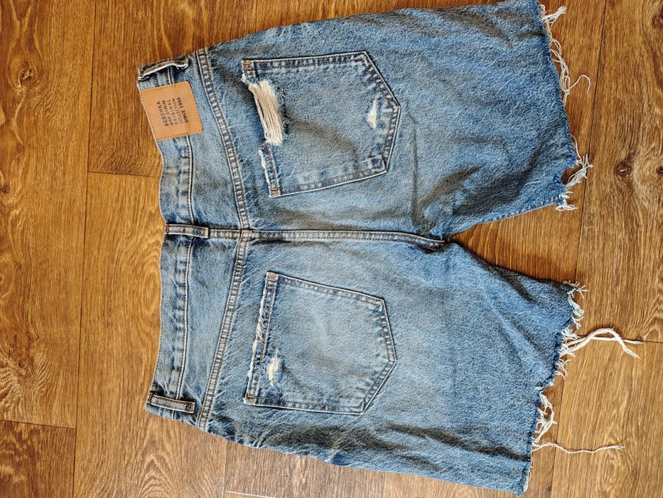 Bershka Шорты мужские джинсовые