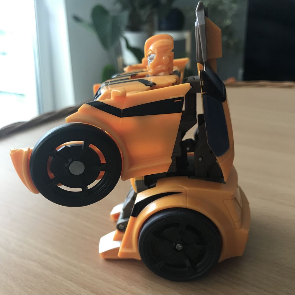 Transformers Prime  2 w 1 autobot prezent mikołaj okazja