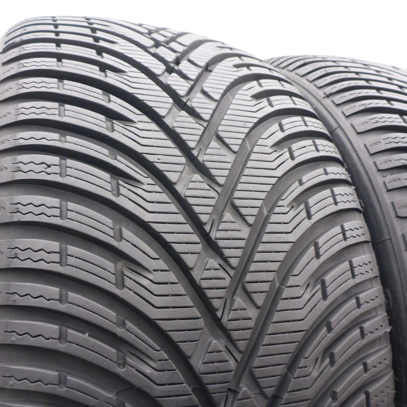 225/40/18 BF Goodrich 225/40R18 92V XL 2021 Zima 2021 Nieużywane