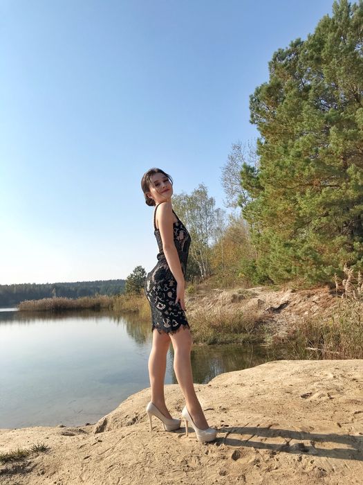 Сукня з мереживом