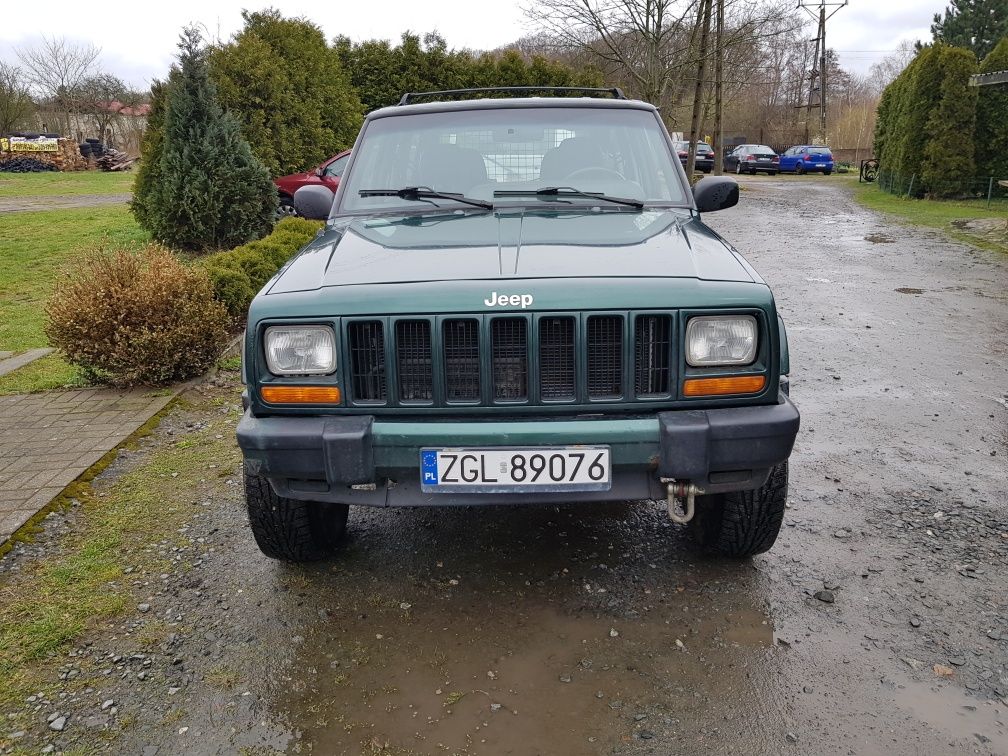 Jeep cherokee xj 4.0 benzyna gaz  bdb stan