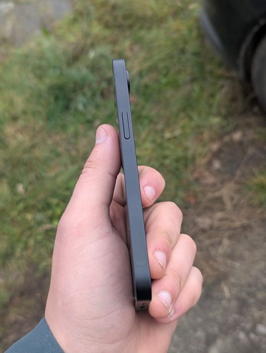 iPhone 16e 256gb neverlock 100% 28циклів