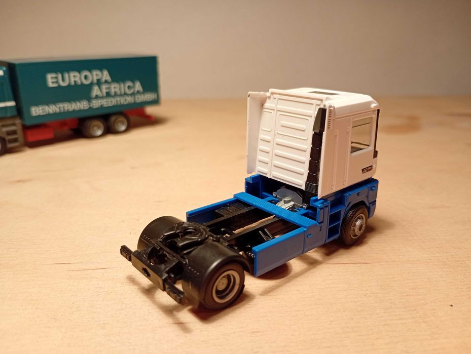 Herpa awm Renault Magnum