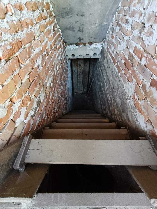 Два Будинку за ціною Одного, центр с.Мелесівка!