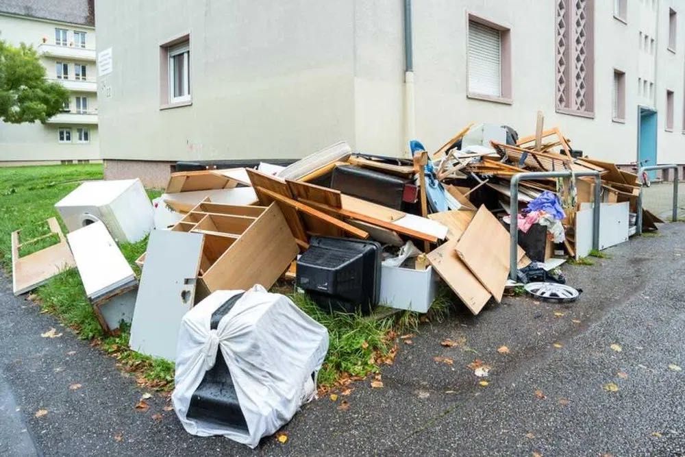 Вивіз сміття по Вінниці Вивоз мусора послуги грузчиків вывоз мебели