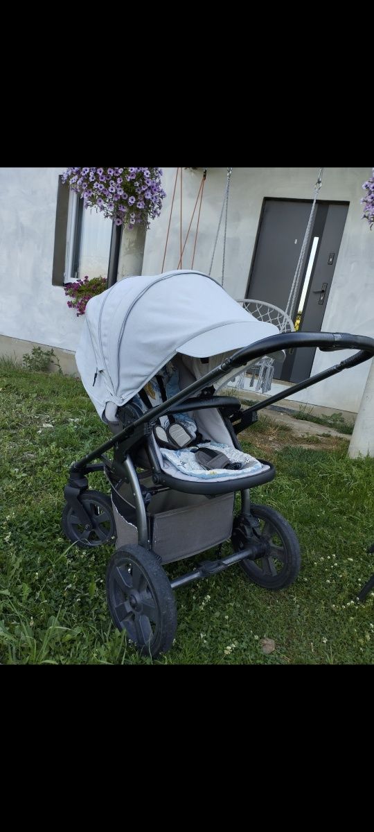 Wózek spacerowy z dużymi kołami  X-lander x-move