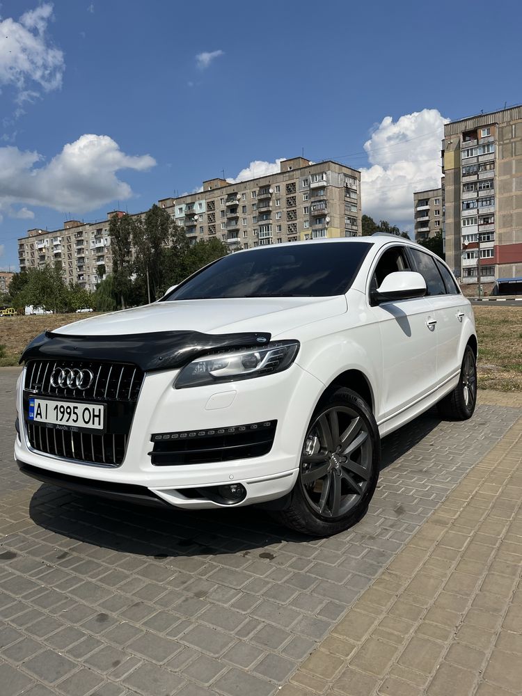 Продам Audi Q7 2011 року