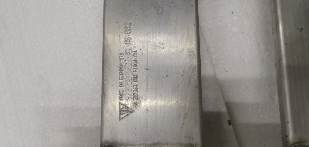 Panamera 970 подпорка переднего подрамника  97050462301 as 002