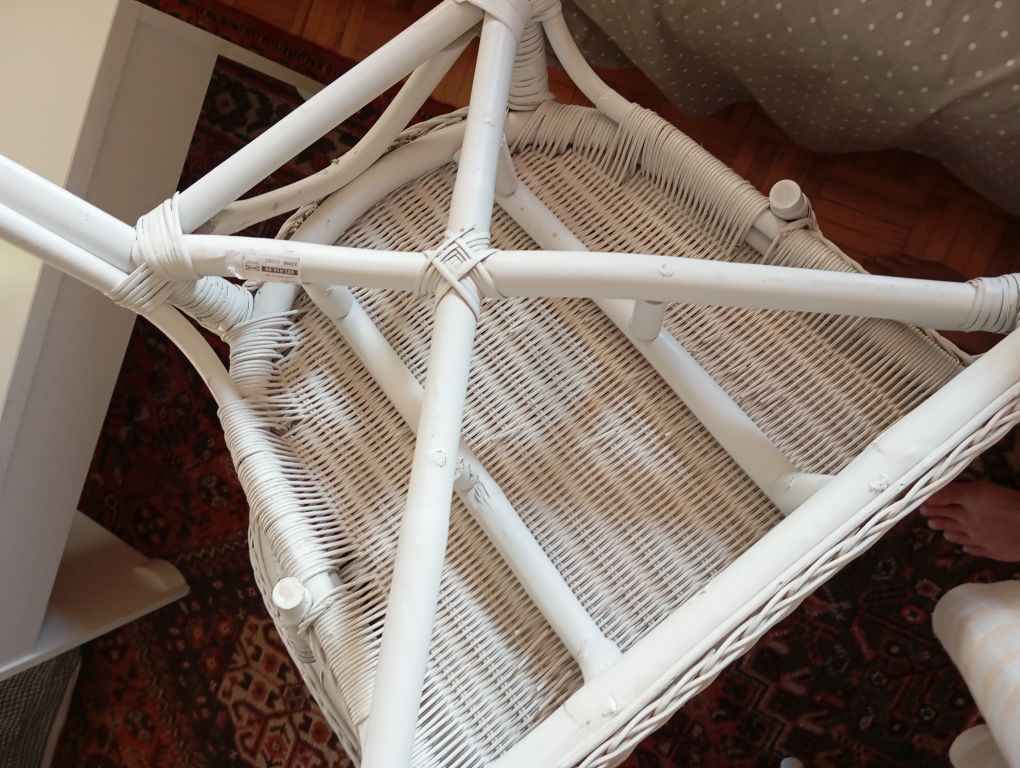 Cadeirões em vime IKEA